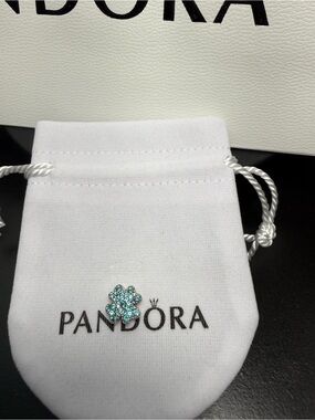 Pandora Reflections Clover Clip Charm Green Stones S925 ALE Flat Mesh Bracelet